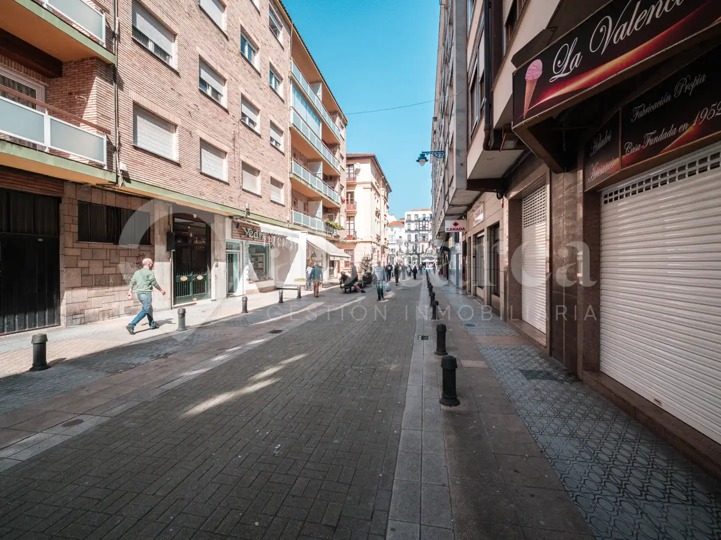 Exterior view of Flat for sale in Santoña  with Heating, Parquet flooring and Balcony