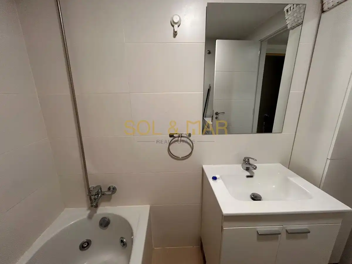 Bathroom of Apartments for sale in Benalmádena  with Air Conditioner, Heating and Furnished