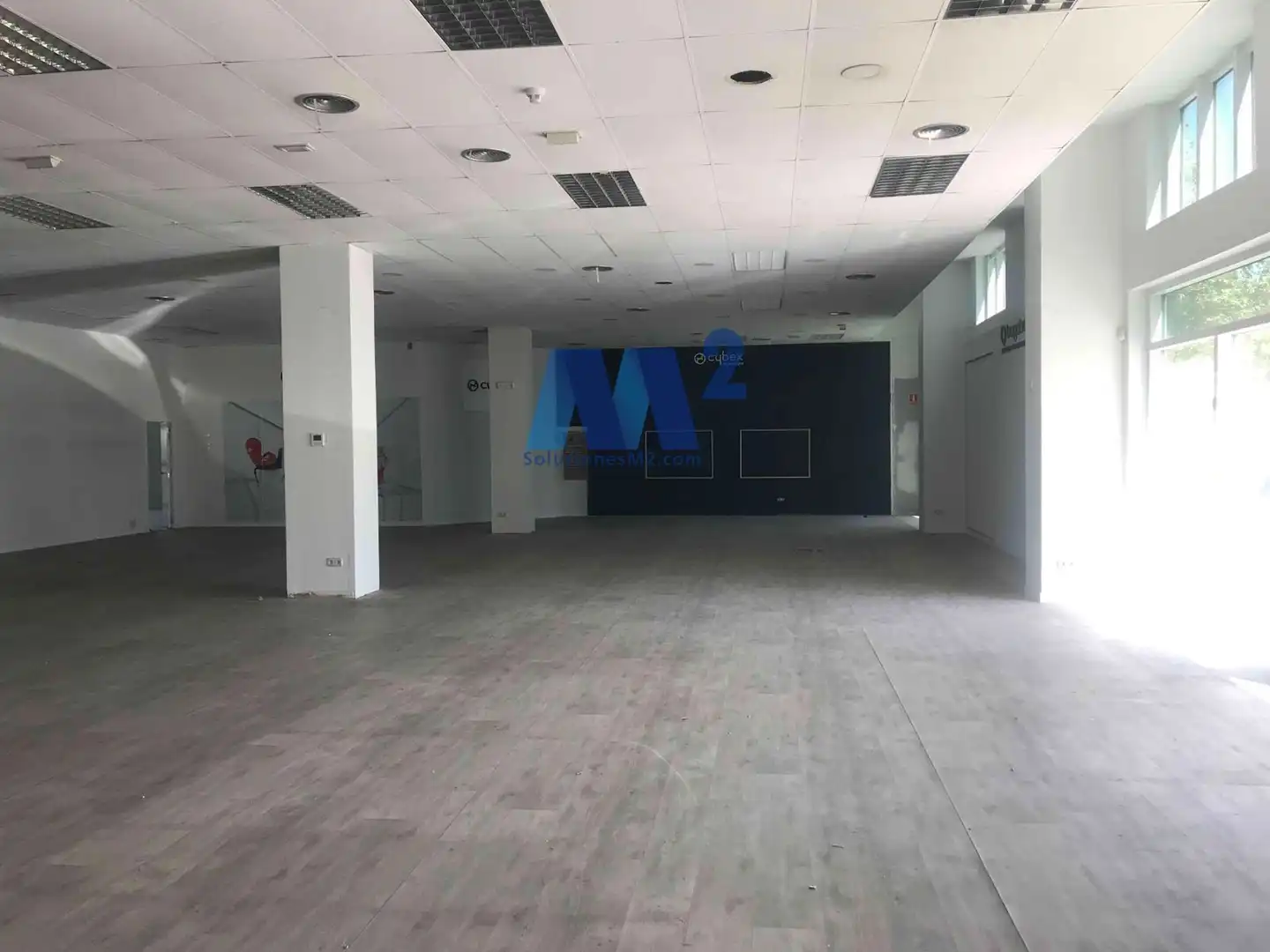 Local comercial de lloguer a de la Fuente Nueva, imagen 4