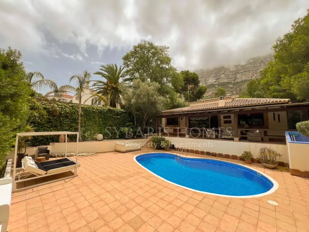 Exterior view of Houses for sale in Dénia  with Air Conditioner, Private garden and Terrace