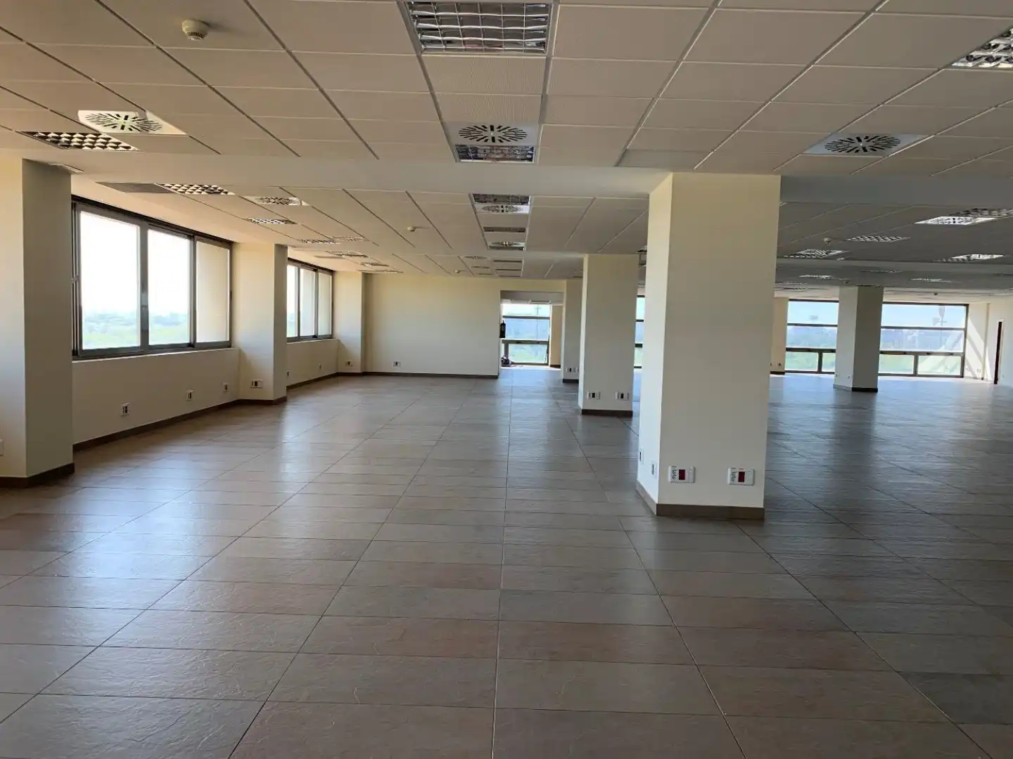 Oficina de alquiler en Santiponce