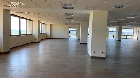 Foto 5 de Oficina de alquiler en  Zona Isla de la Cartuja, Santiponce, Sevilla