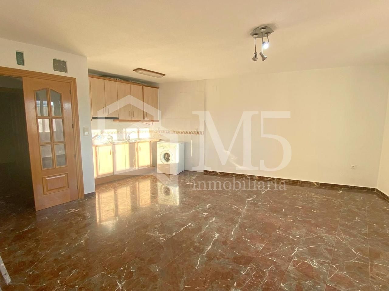 Vista exterior de Piso de alquiler en Vélez-Málaga