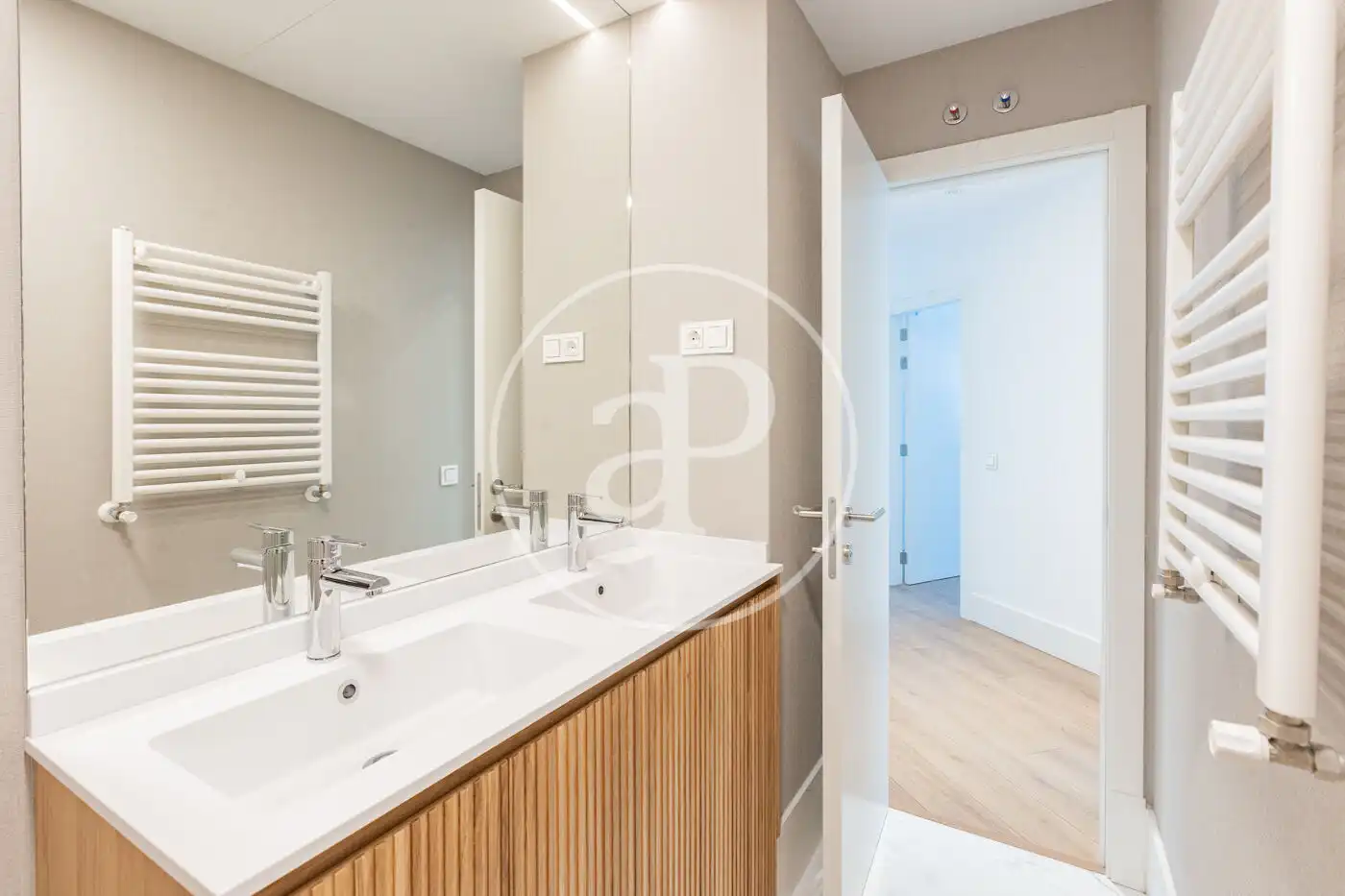 Baño de Piso en venta en Madrid con Aire acondicionado, Calefacción y Trastero