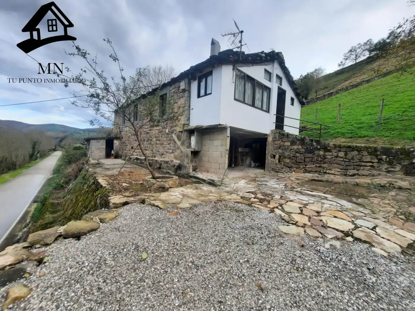 Vista exterior de Finca rústica en venda en Vega de Pas