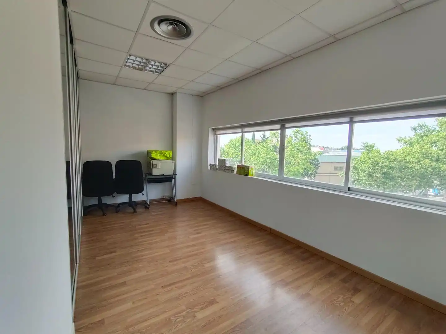 Office space with lift for sale in Polígono Industrial Sur, imagen 5