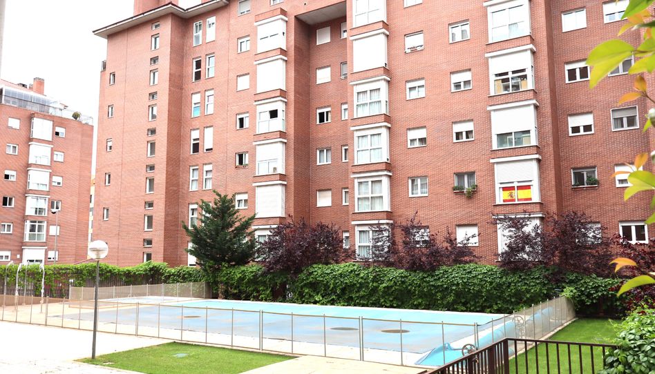 Piso de alquiler en Calle de Puente la Reina, Las Tablas - Imagen 2