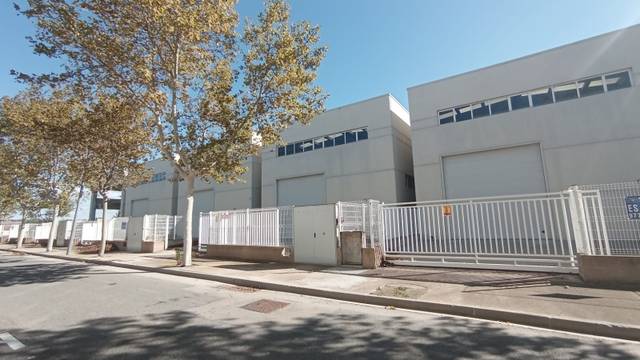 Nave industrial en Alquiler en Berlin en Grau - Quintanes