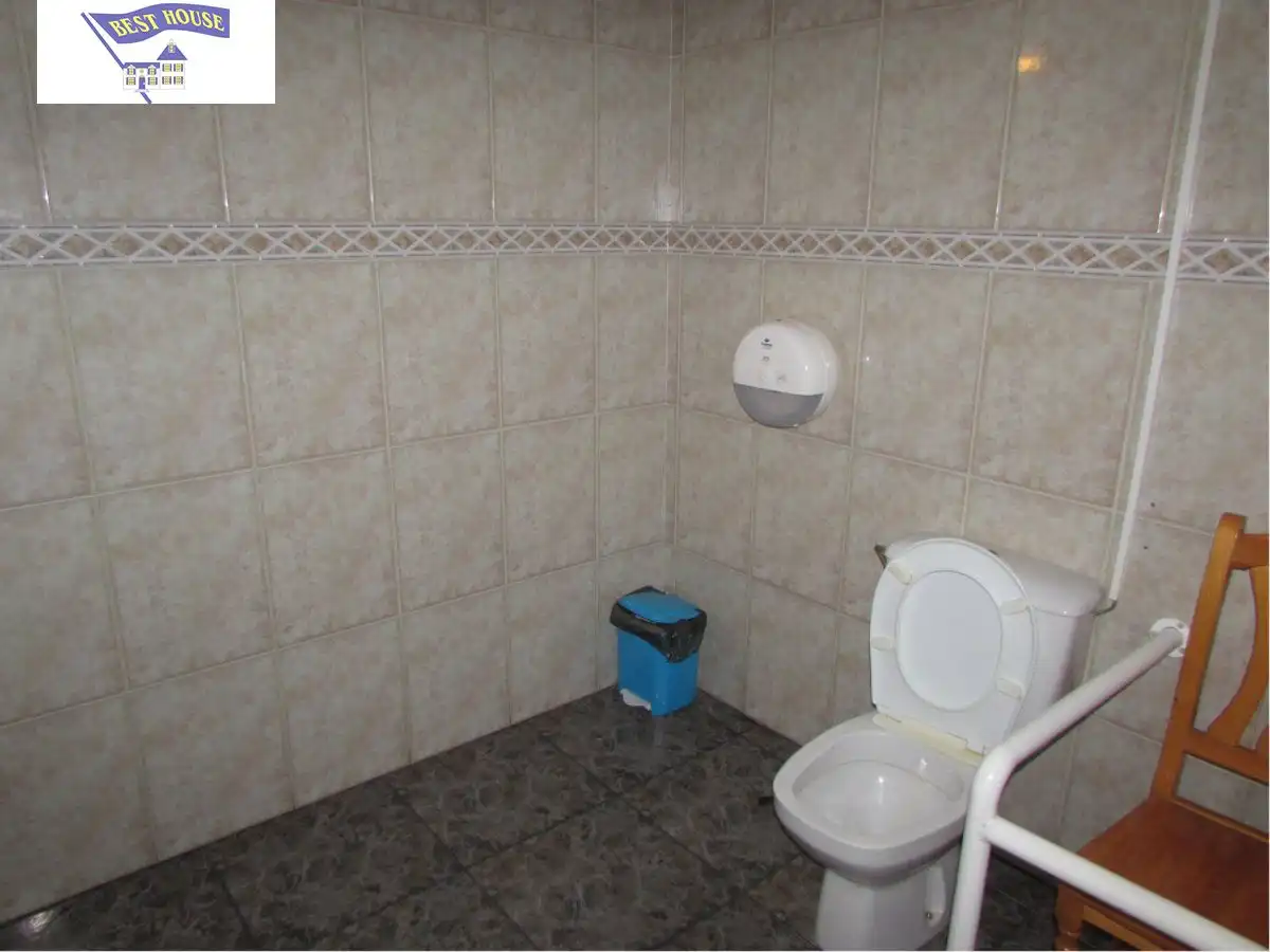 Baño de Local en venta en Albacete con Aire acondicionado y Amueblado