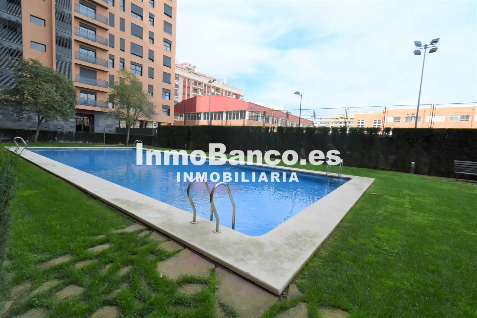 Piscina de Piso de alquiler en Valencia con Aire acondicionado, Calefacción y Terraza