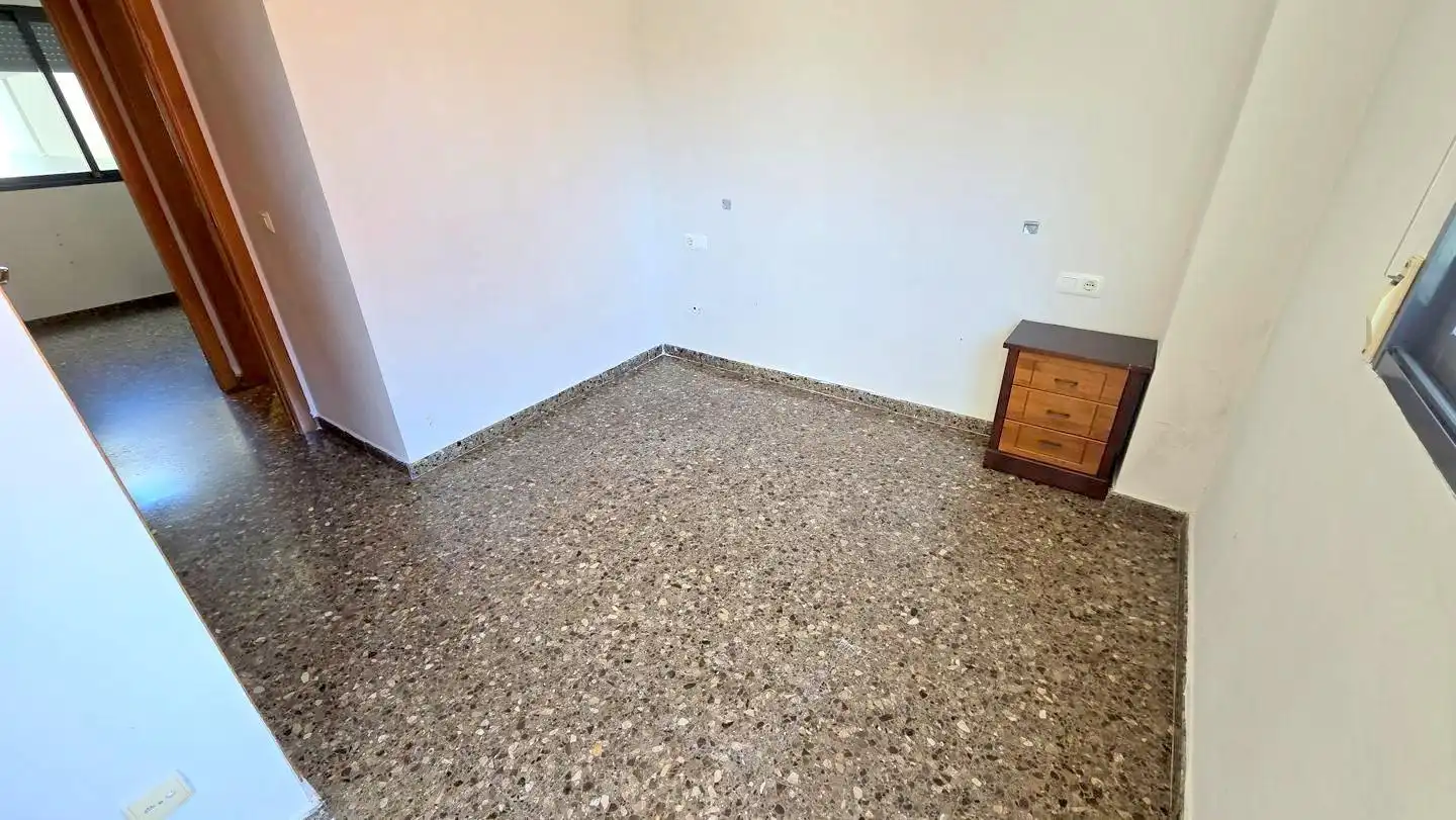Habitación de Apartamento en venta en Gandia con Calefacción, Terraza y Trastero