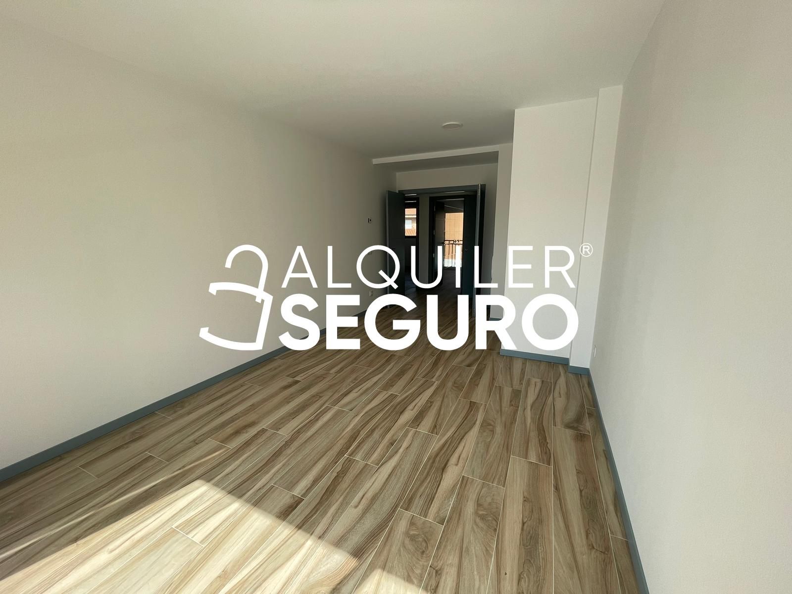 Schlafzimmer von Wohnung miete in Fuenlabrada mit Heizung und Terrasse