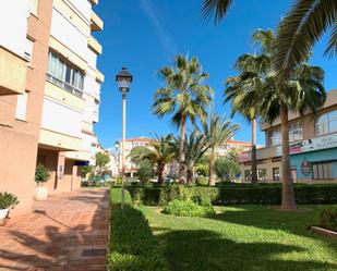 Vista exterior de Local en venda en Torrox amb Aire condicionat
