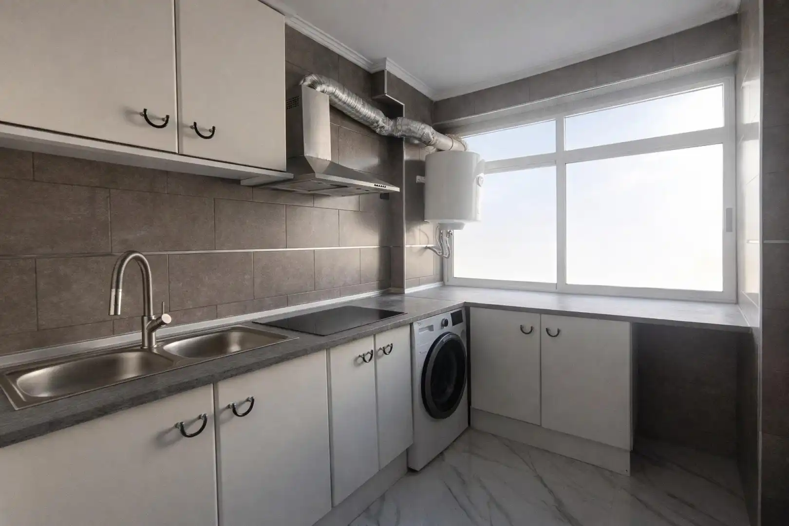 Cocina de Piso en venta en Almería