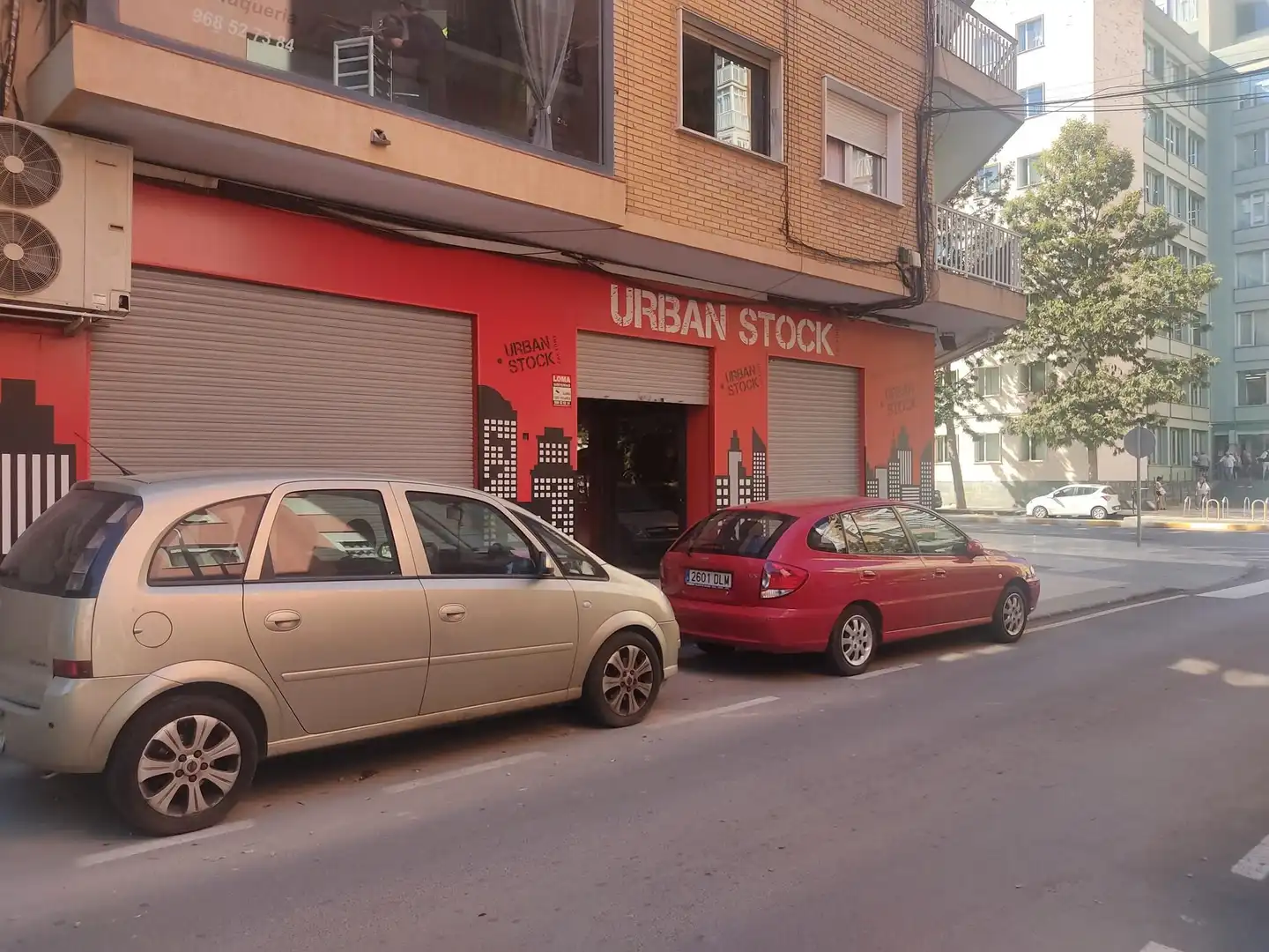 Local commercial à louer à Calle Ángel Bruna 30, imagen 2