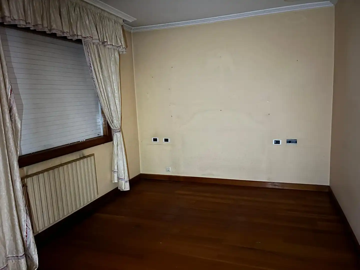 Bedroom of Houses for sale in Vigo   with Private garden, Terrace and Swimming Pool