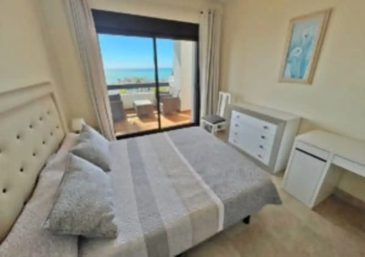 Apartment with pool for sale in La Alcaidesa, imagen 14