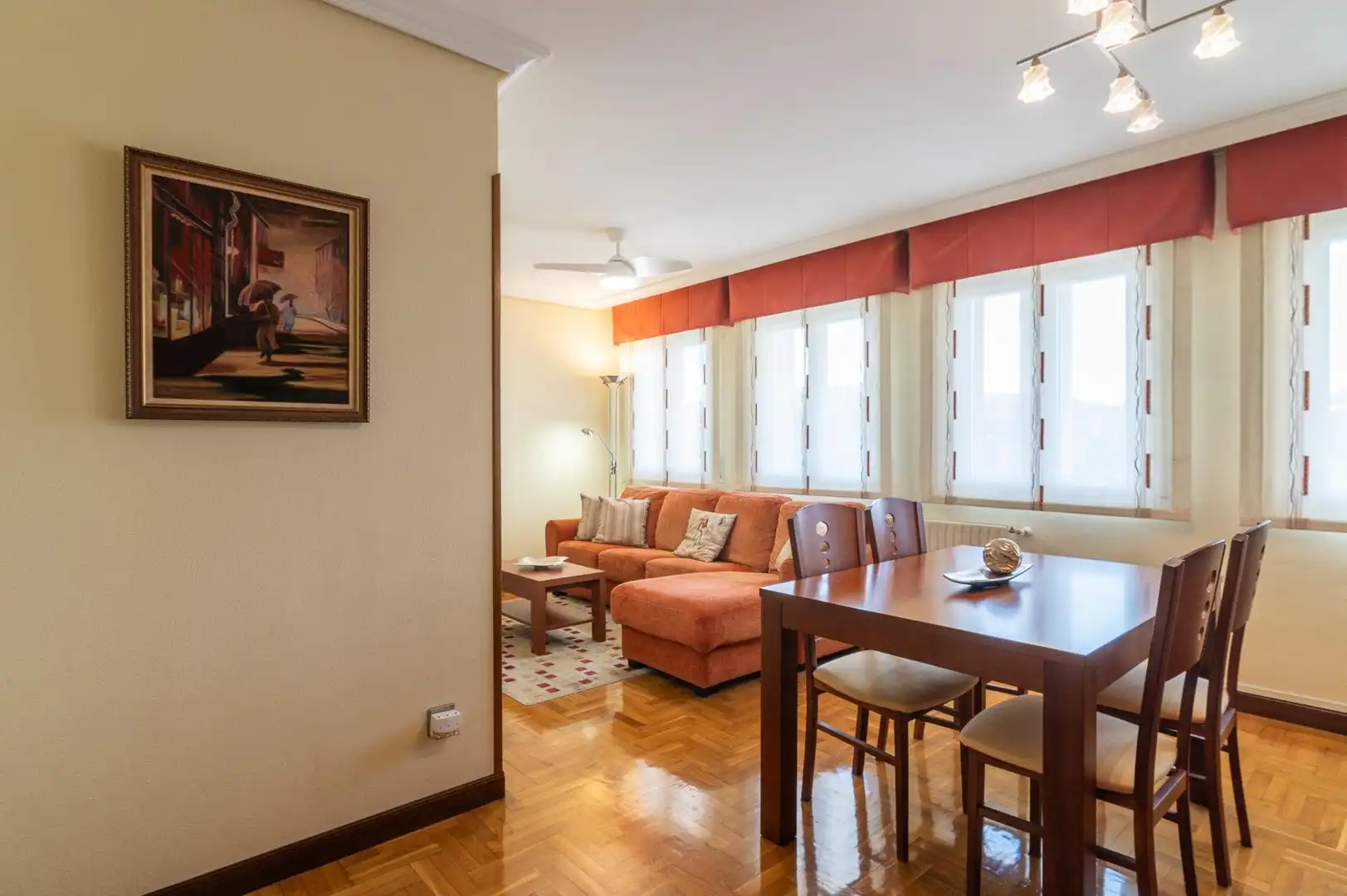 Sala d'estar de Pis en venda en  Pamplona / Iruña amb Calefacció, Parquet i Traster