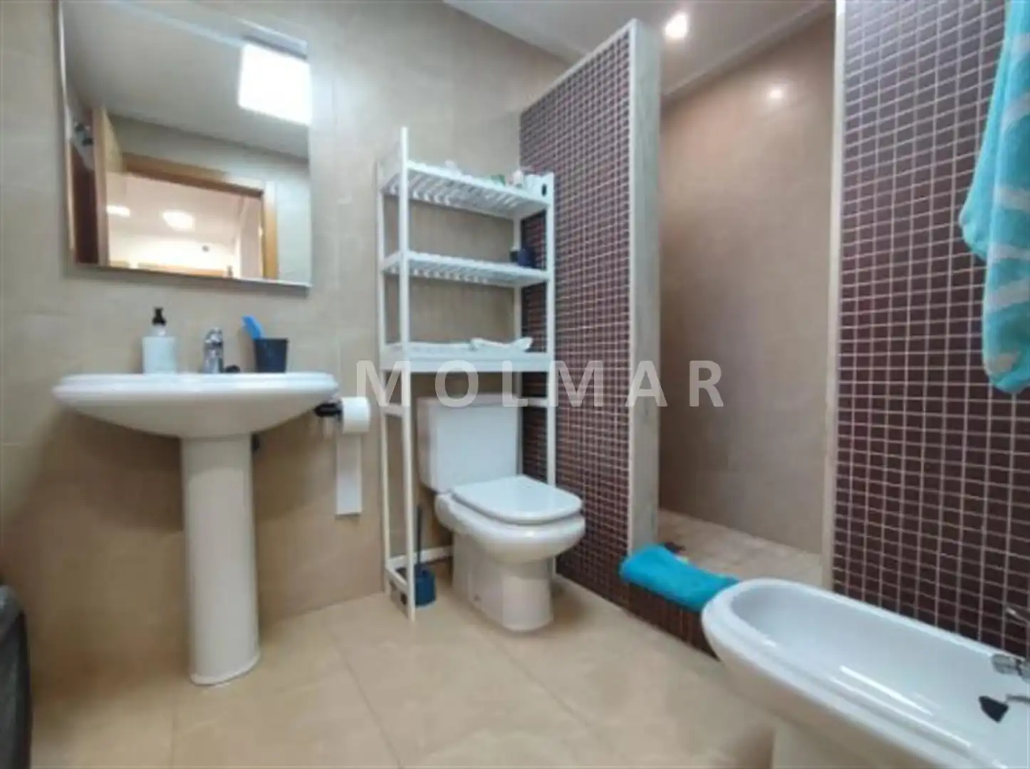 Baño de Casa adosada en venta en Monforte del Cid con Aire acondicionado, Terraza y Trastero