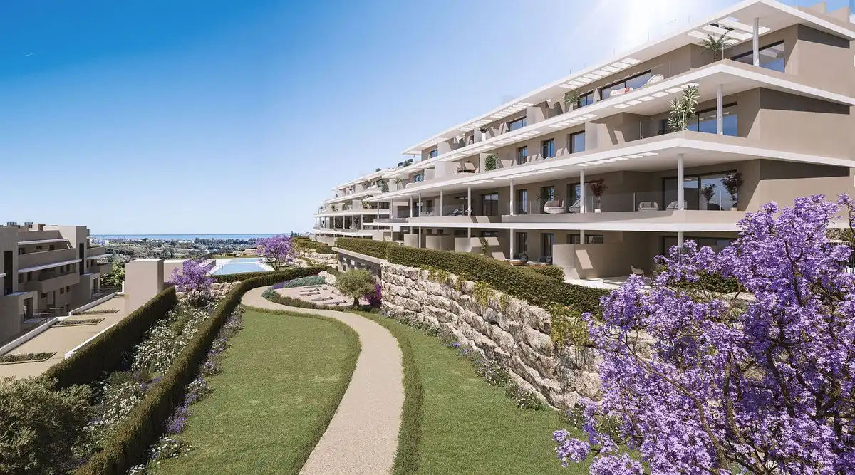 Außenansicht von Wohnungen zum Verkauf in Estepona mit Klimaanlage, Terrasse und Abstellraum