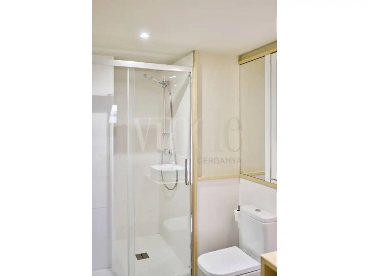 Bathroom of Apartments for sale in Puigcerdà  with Heating and Parquet flooring