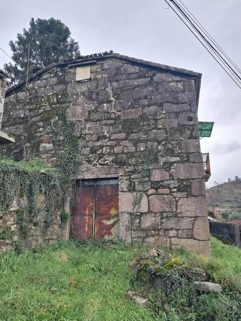 Vista exterior de Casa o xalet en venda en Cotobade amb Jardí privat