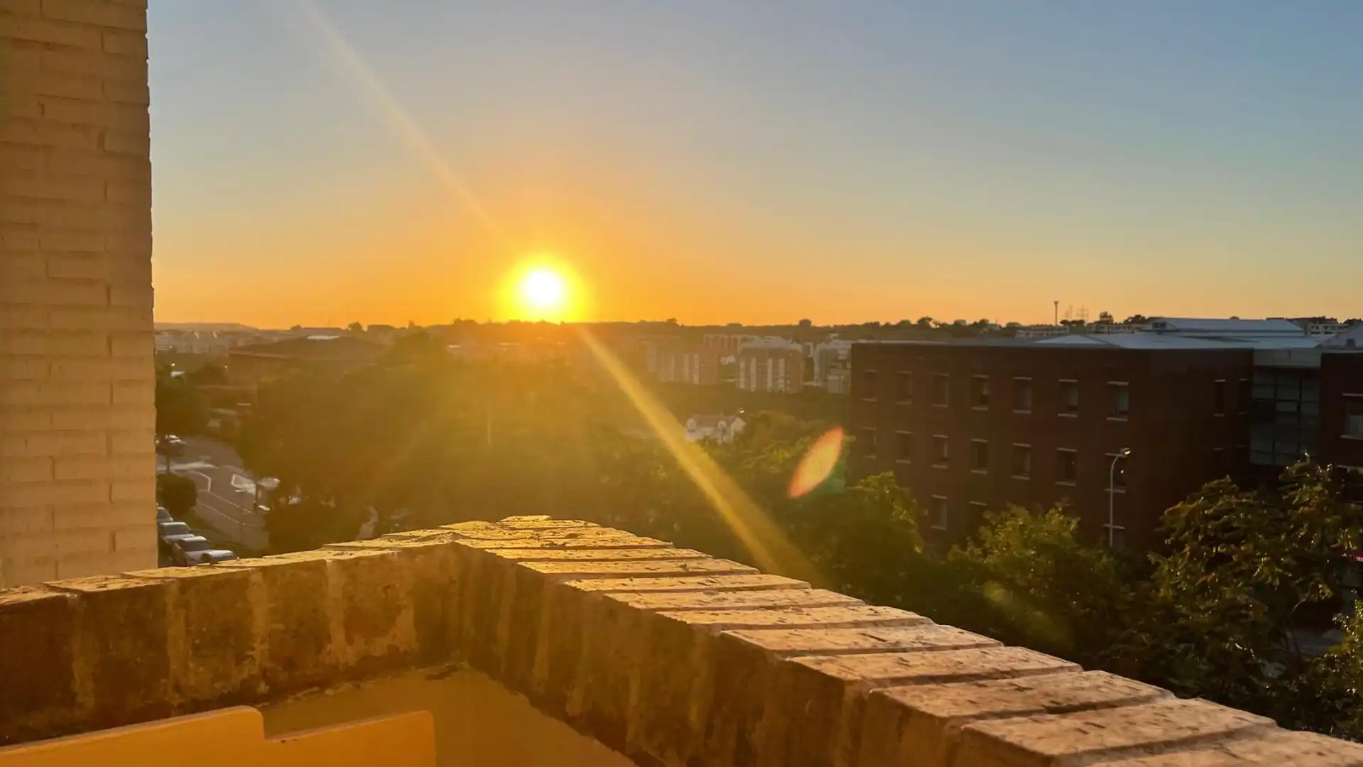 Flat for rent in Avenida de los Castros, Los Castros