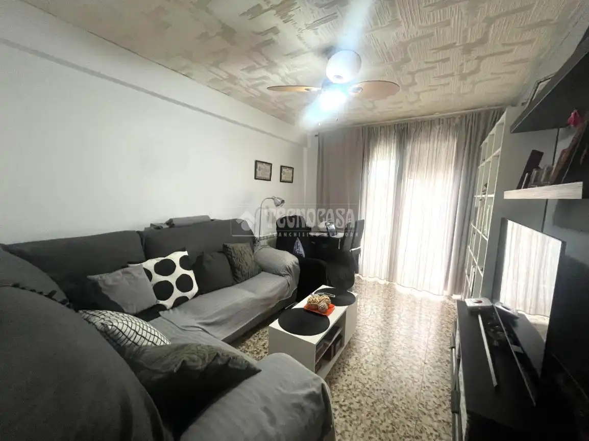 Wohnzimmer von Wohnung zum Verkauf in Parla mit Heizung