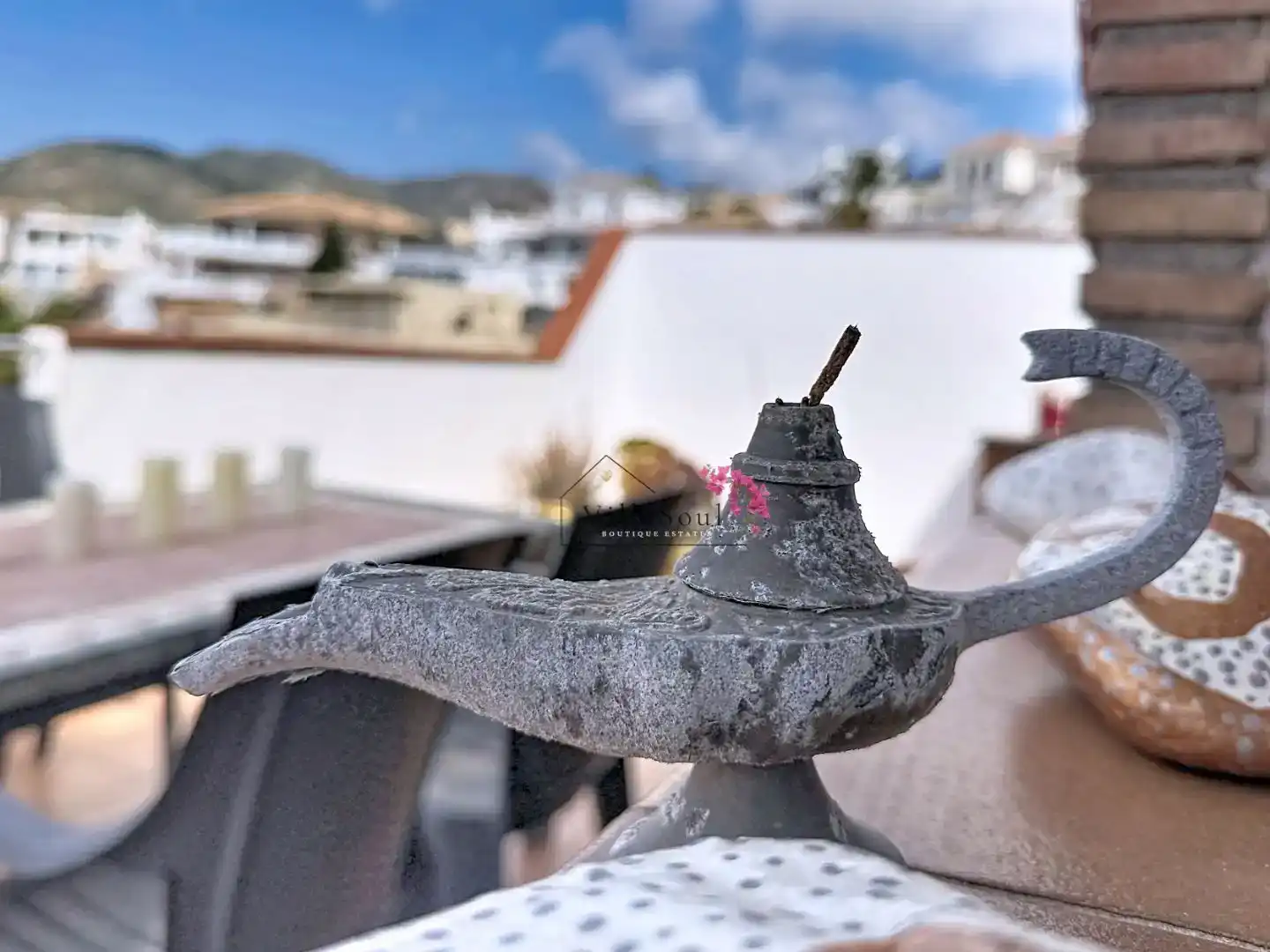 Vista exterior de Casa o xalet en venda en Almuñécar amb Aire condicionat, Piscina i Balcó
