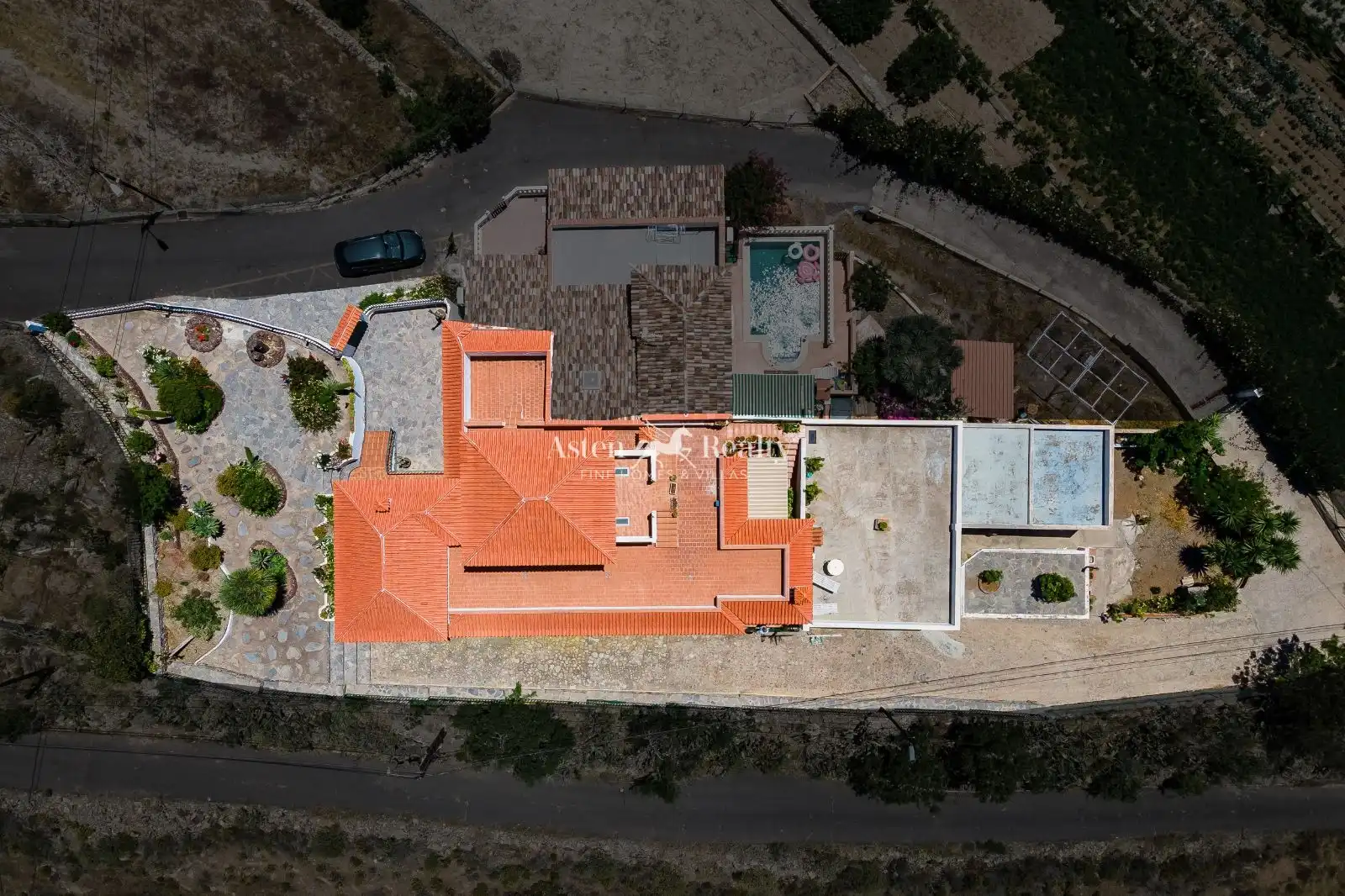 Vista exterior de Casa o xalet en venda en Adeje amb Terrassa, Traster i Moblat