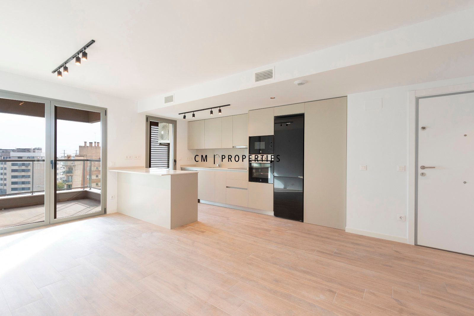 Kitchen of Flat to rent in  Valencia Capital  with Air Conditioner, Heating and Terrace