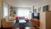 Sala d'estar de Àtic en venda en  Lleida Capital amb Calefacció, Parquet i Terrassa