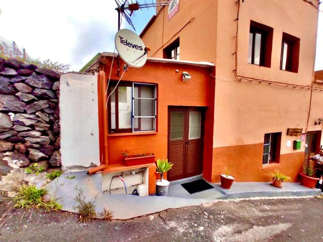 Casa-chalet en Venta en Valentina Hernández en Frontera