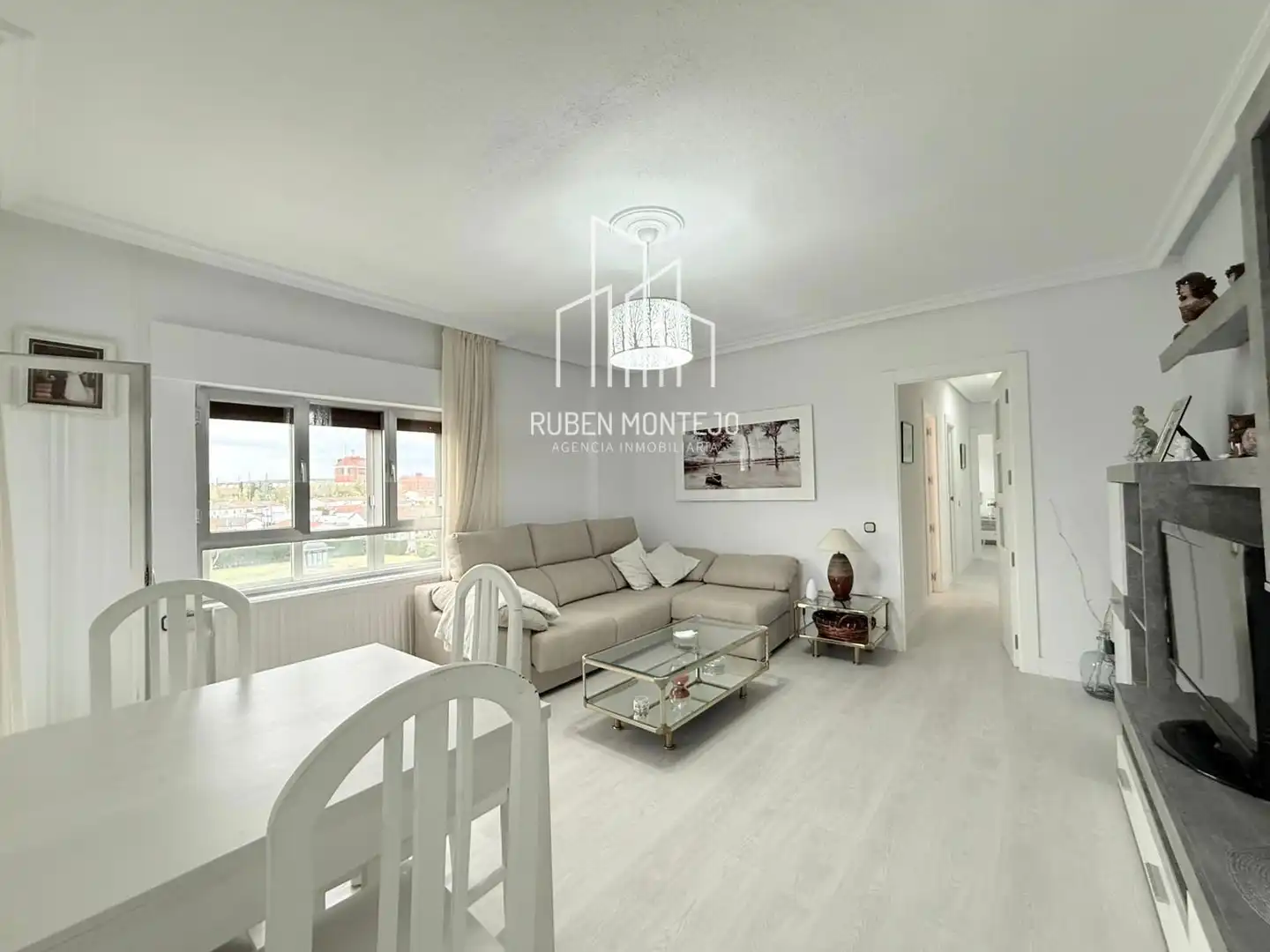 Vista exterior de Piso de alquiler en Salamanca Capital con Calefacción, Terraza y Amueblado