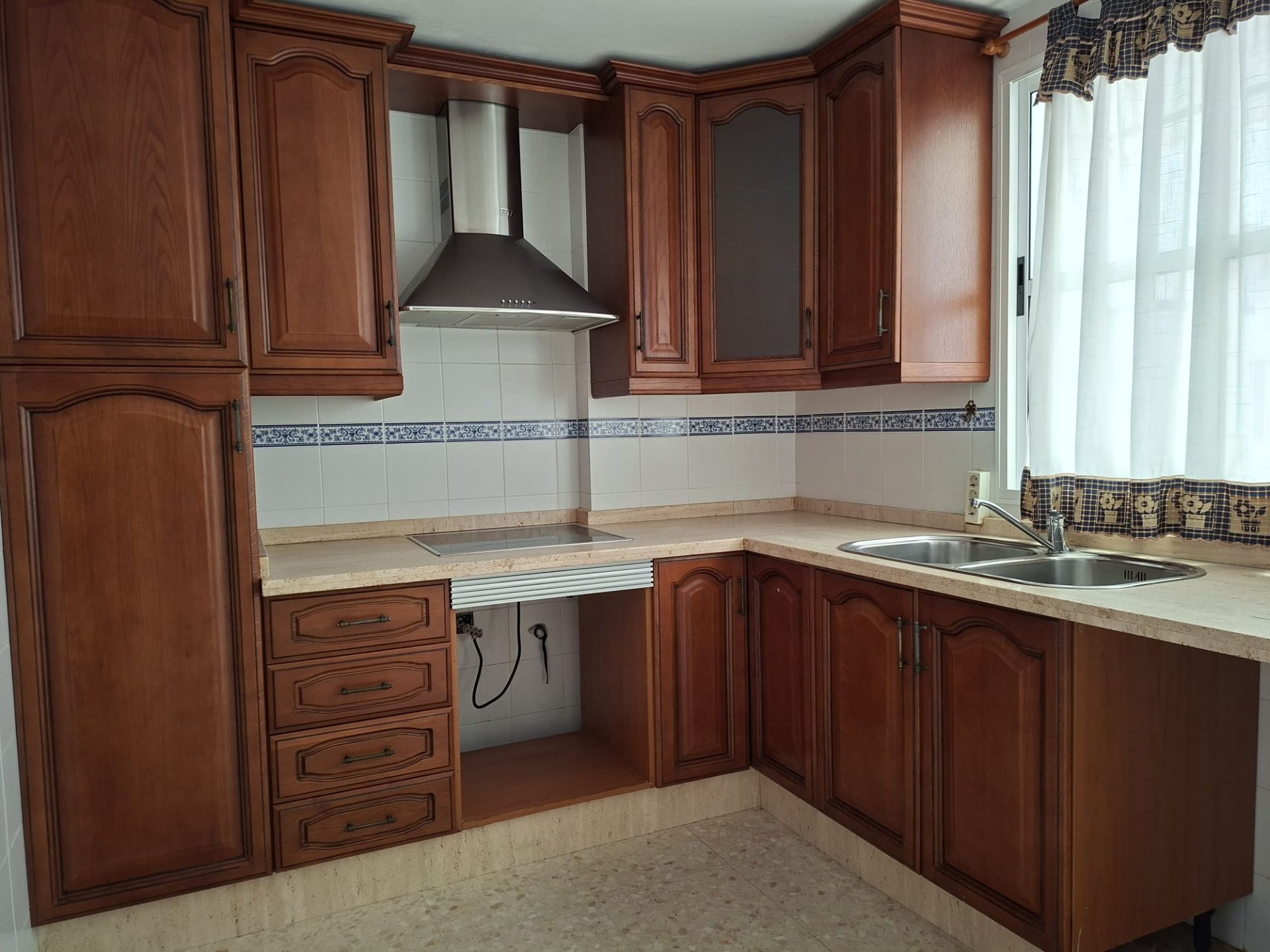 Cocina de Planta baja en venta en Alcalá del Río con Alarma