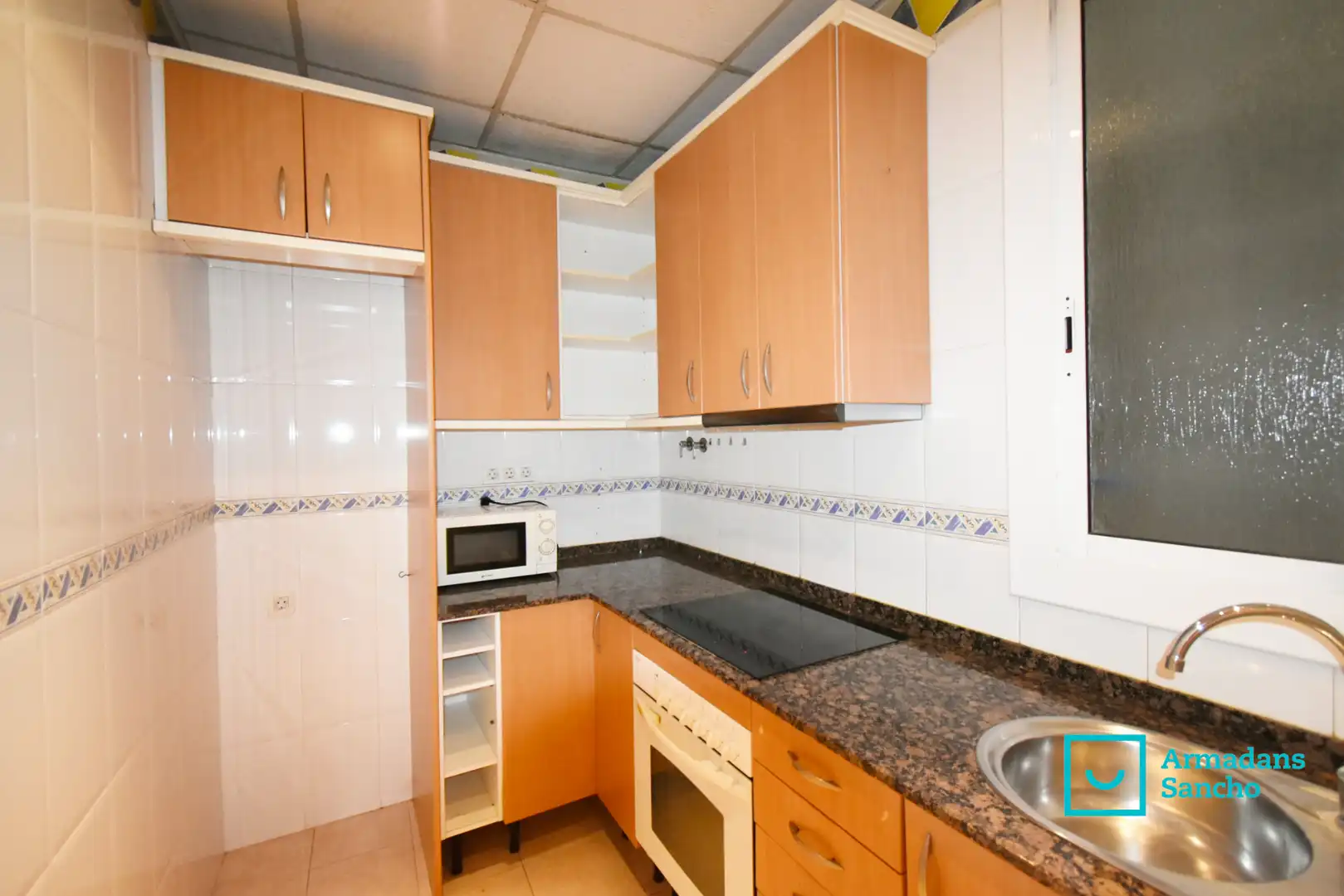 Kitchen of Flat for sale in Barcelona  with Air Conditioner, Parquet flooring and Oven