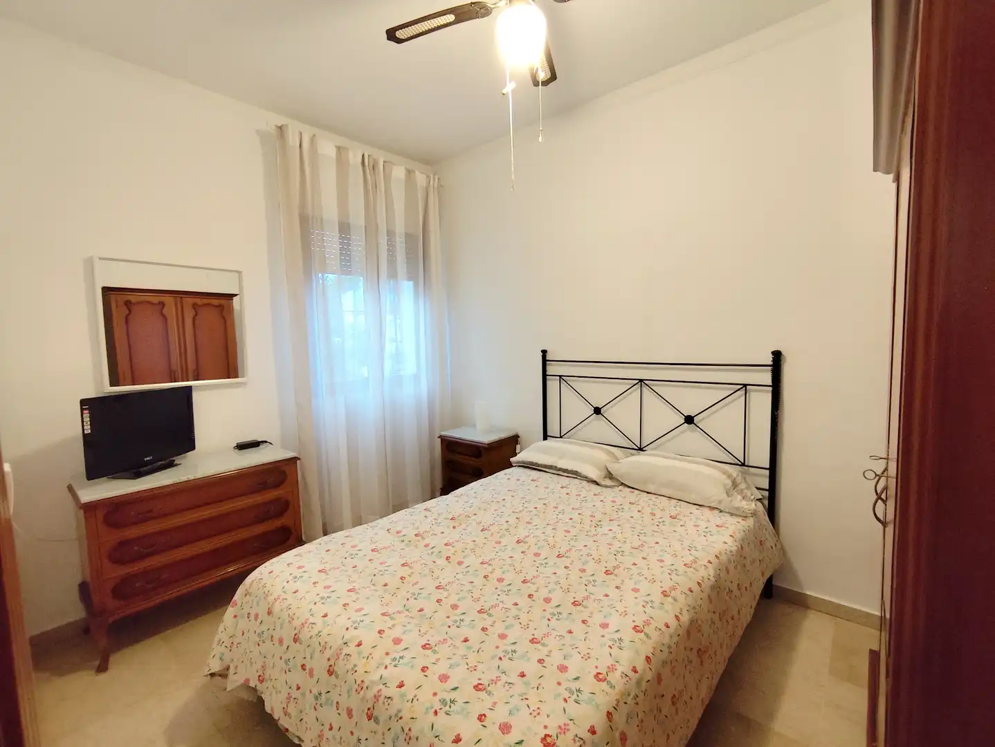 Bedroom of Detached homes for rent in Sanlúcar de Barrameda  with Air Conditioner, Heating and Terrace