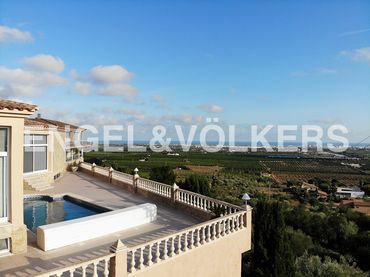 Haus mit Pool zum Verkauf in Ermita