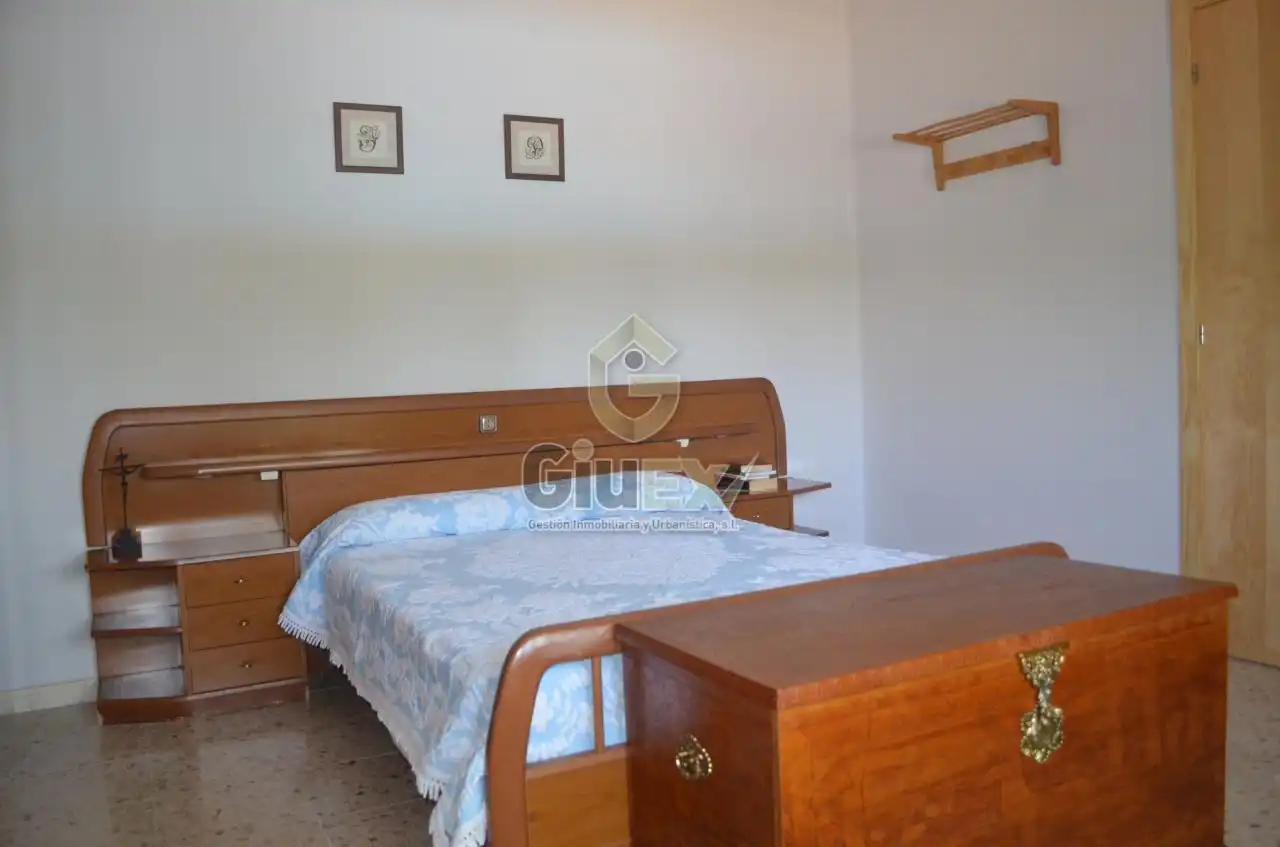 Habitación de Casa o chalet en venta en Arroyo de la Luz con Calefacción, Jardín privado y Amueblado