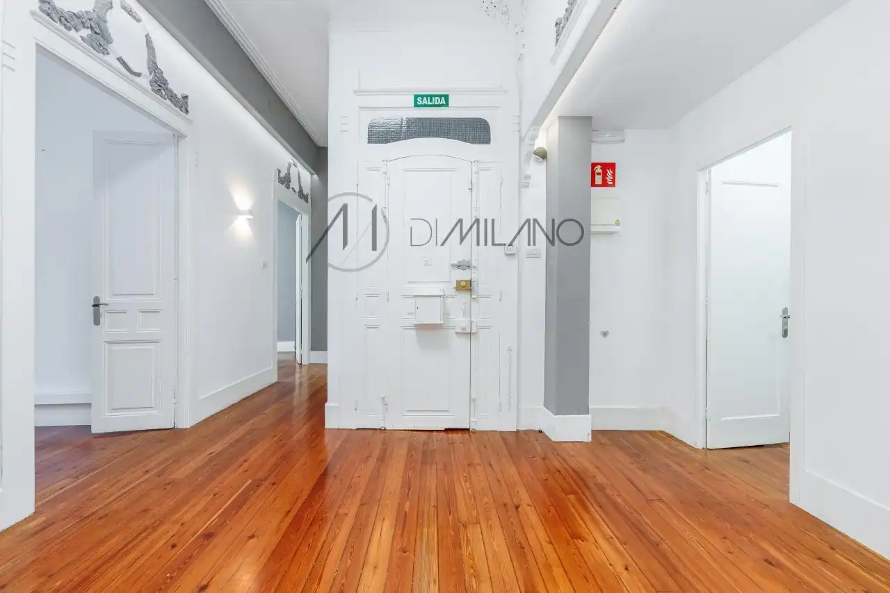 Flat with lift for sale in Montero Ríos, imagen 13