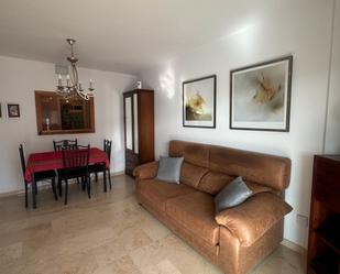 Sala d'estar de Apartament de lloguer en Finestrat amb Aire condicionat i Terrassa