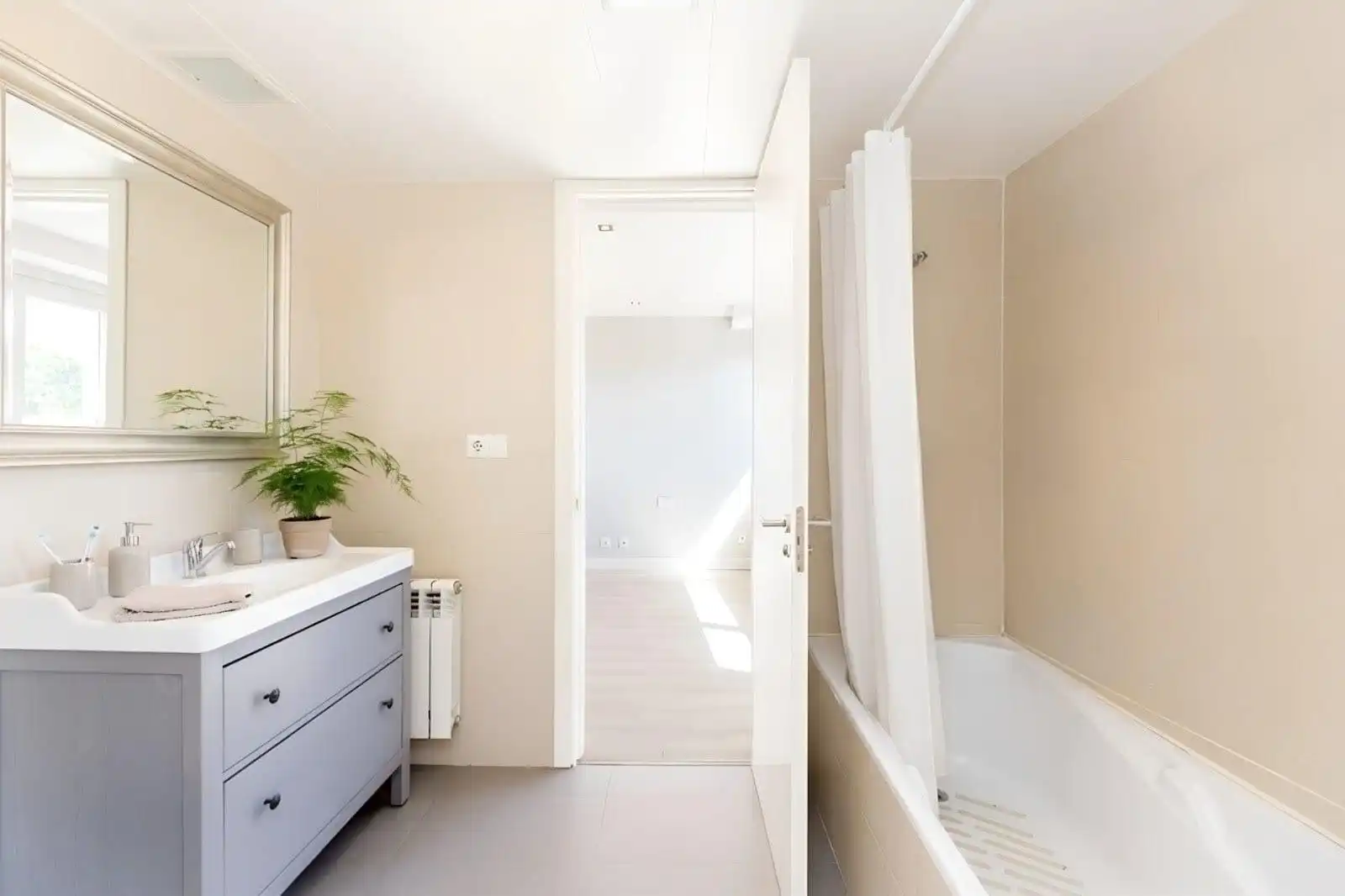 Baño de Ático en venta en Madrid con Aire acondicionado, Calefacción y Terraza
