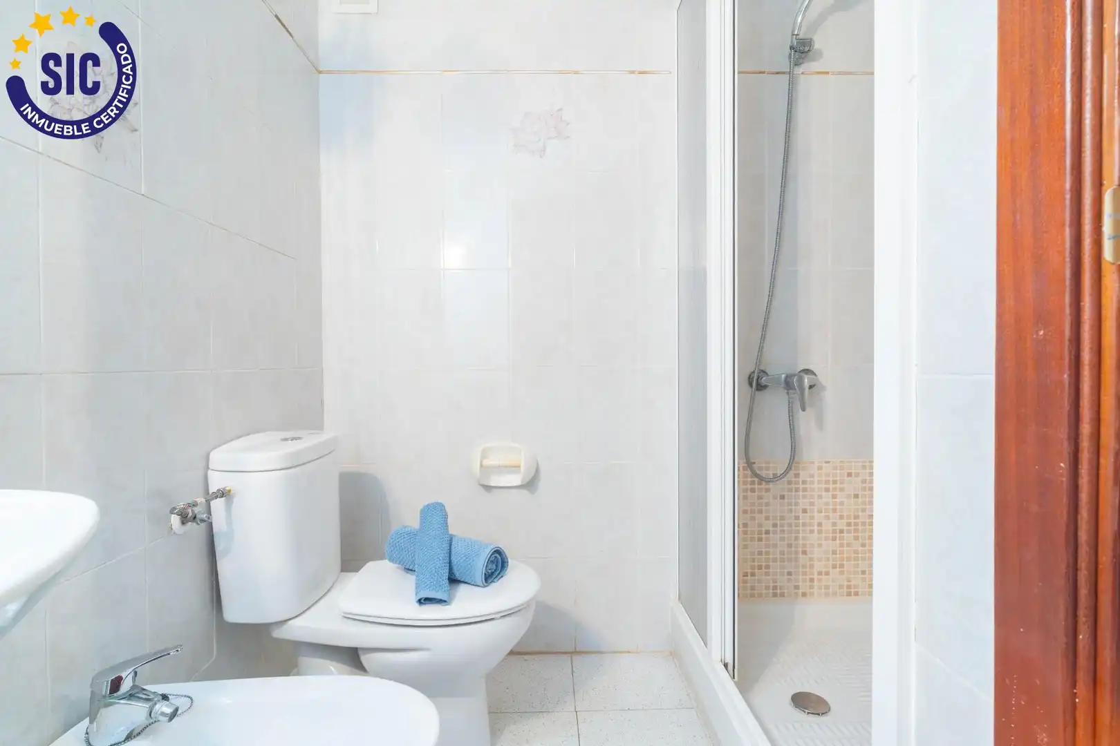 Bany de Apartament en venda en Oropesa del Mar / Orpesa amb Terrassa, Moblat i Piscina comunitària