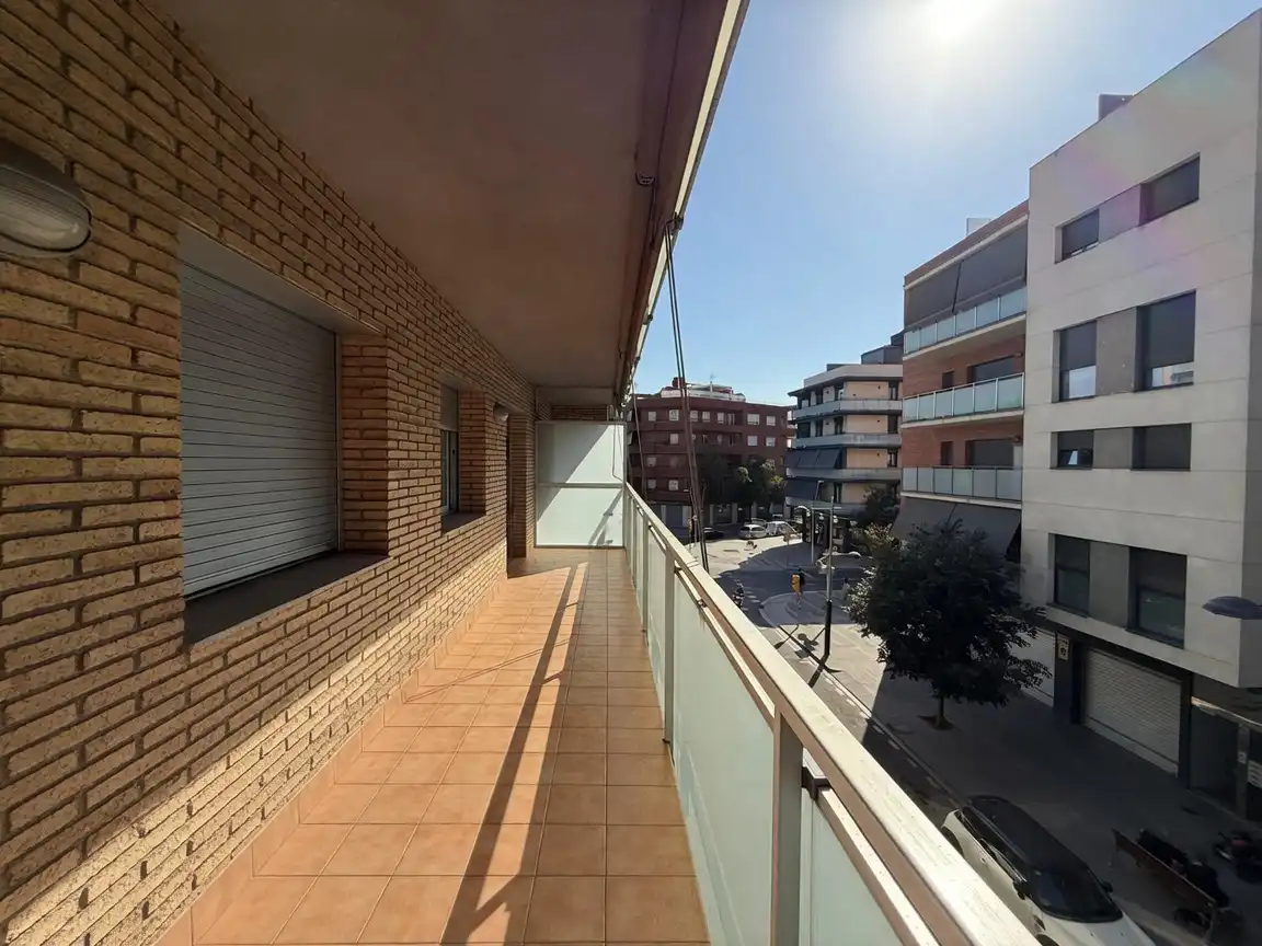 Appartamento con terrazza in vendita a Carrer de la Riera Mariona, imagen 2