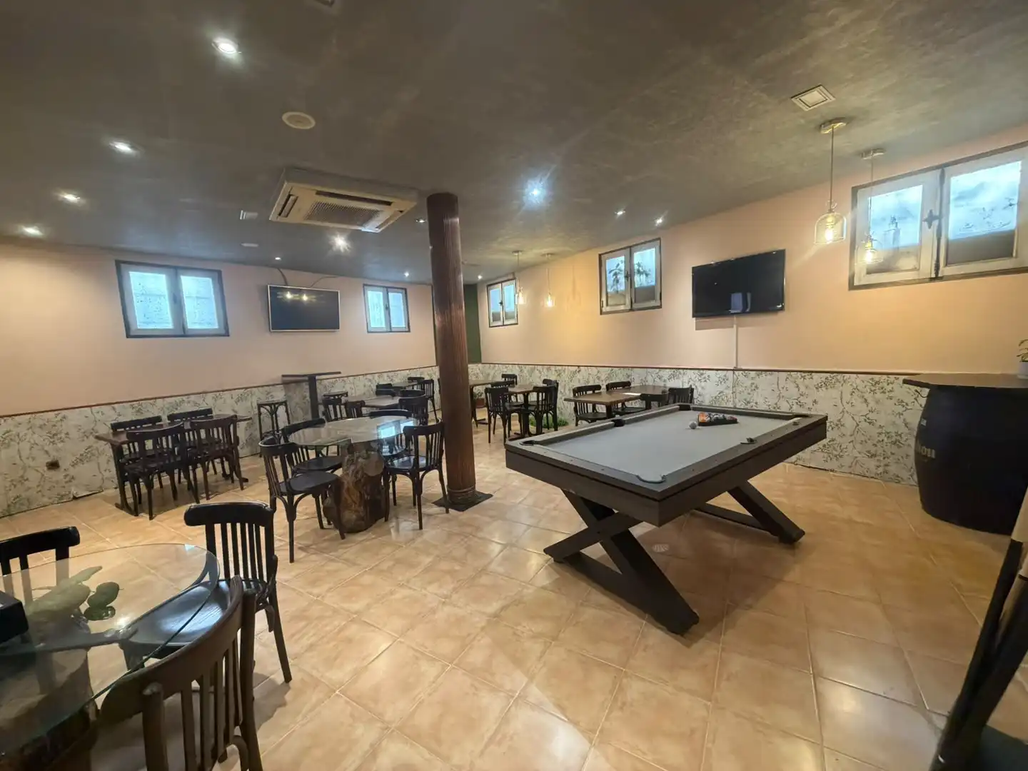 Business premises for transfer in Barrio de Salamanca, imagen 5