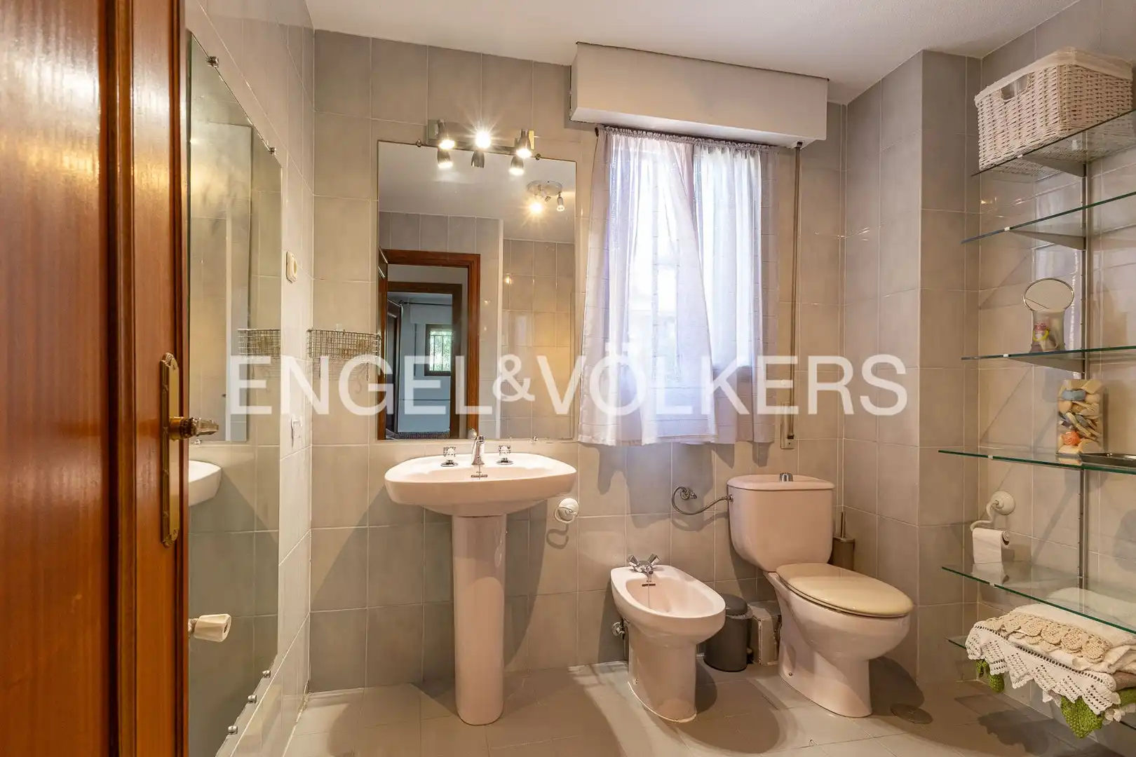 Baño de Casa o chalet en venta en Pozuelo de Alarcón con Aire acondicionado, Calefacción y Jardín privado