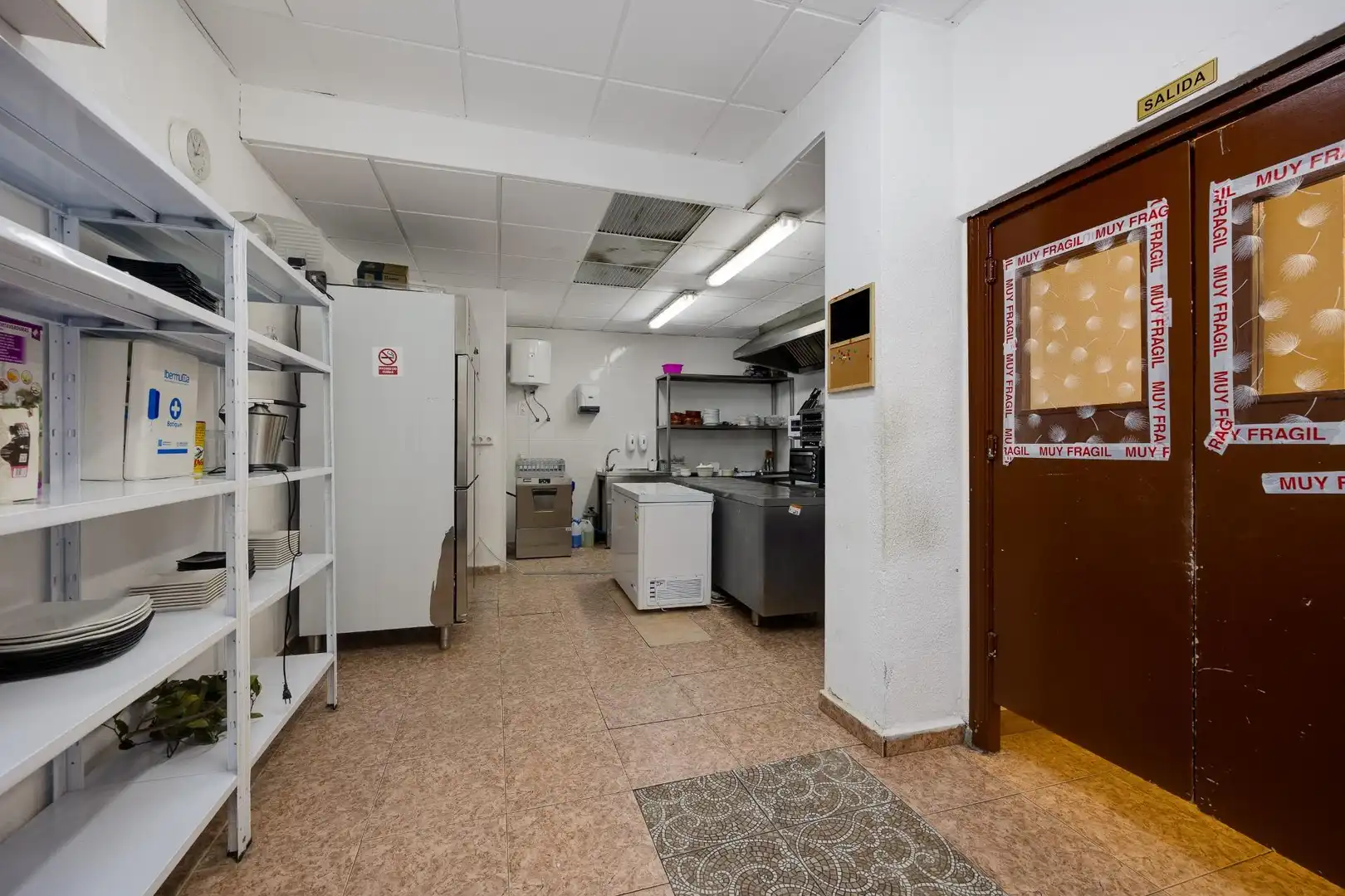 Local comercial en venta en Calle Almudena 48, imagen 8