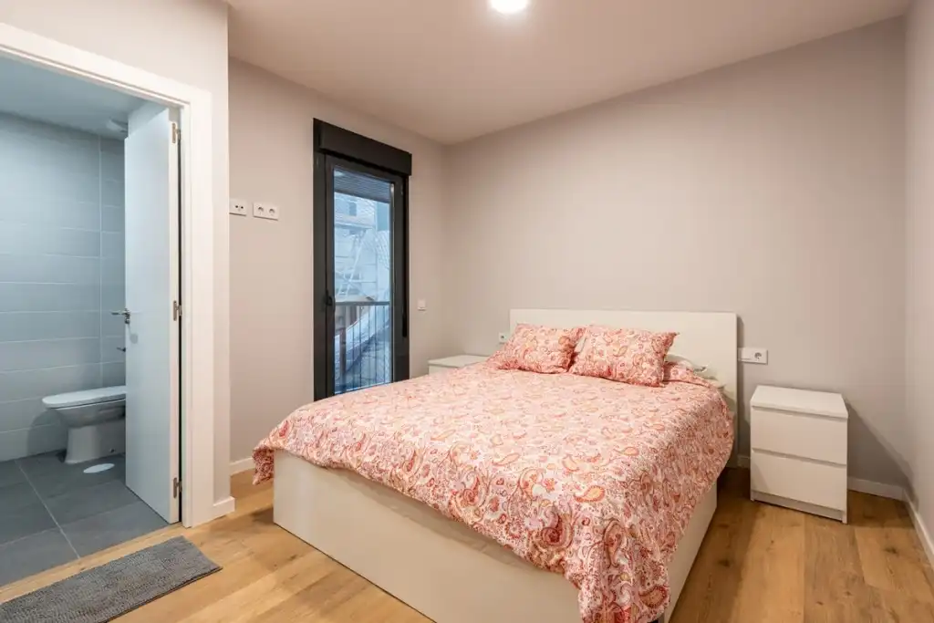 Dormitori de Apartament en venda en Mijas amb Aire condicionat, Terrassa i Piscina