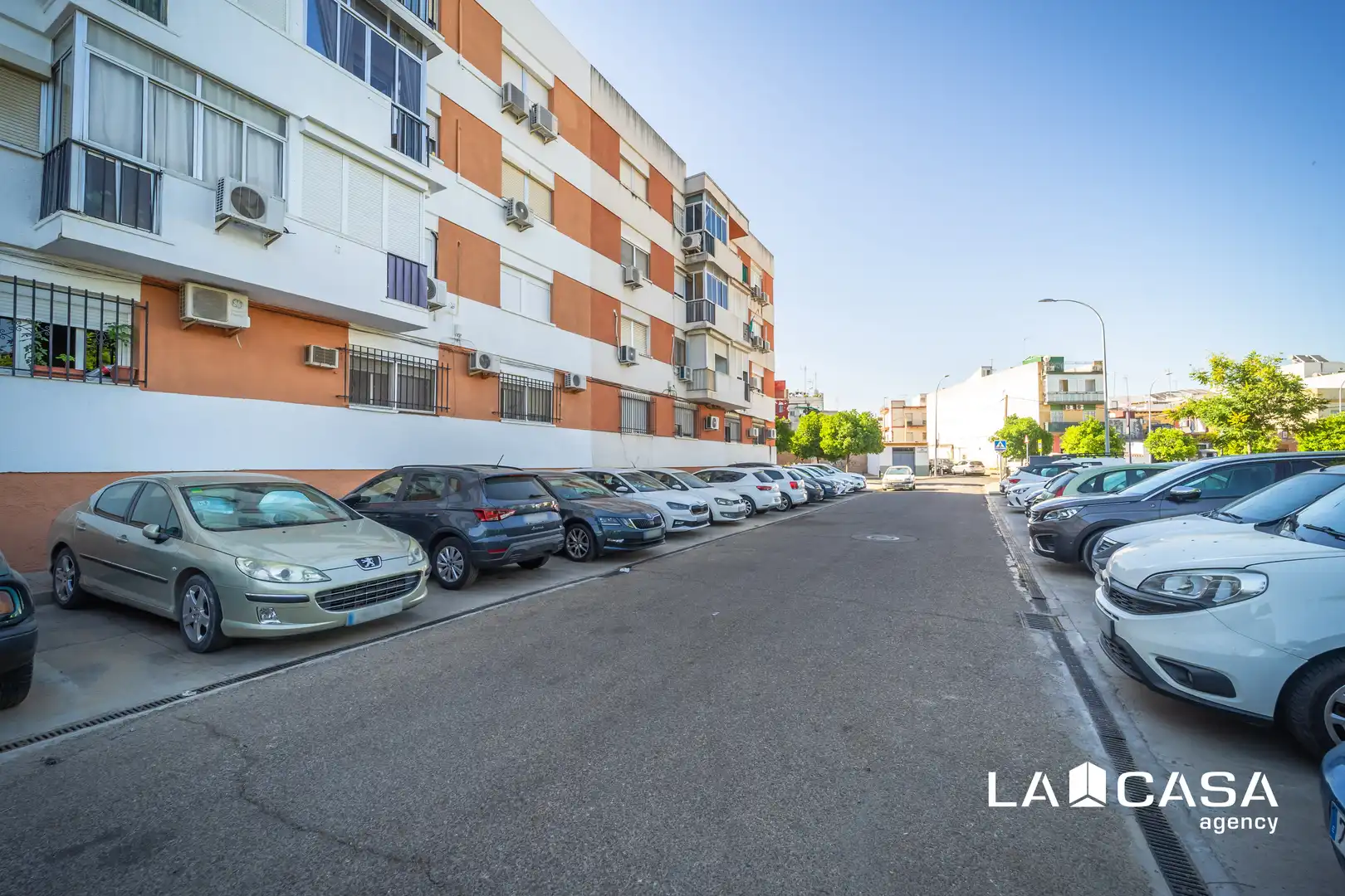 Parking de Piso en venta en Sevilla con Terraza