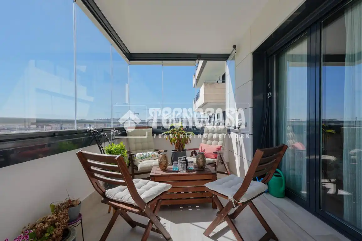 Terraza de Piso en venta en Tres Cantos con Aire acondicionado, Terraza y Amueblado